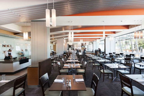 Crown Promenade Perth - Accommodation Adelaide 8