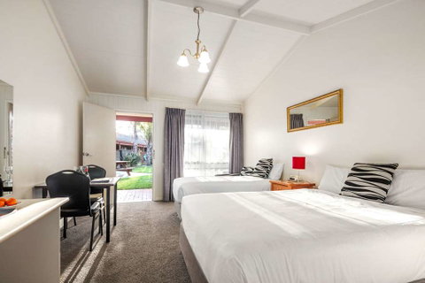Quality Hotel Lakeside - Accommodation Adelaide 4