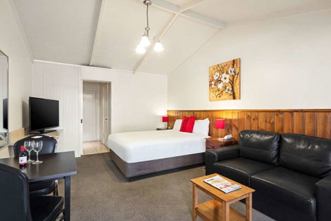 Quality Hotel Lakeside - Accommodation Adelaide 5
