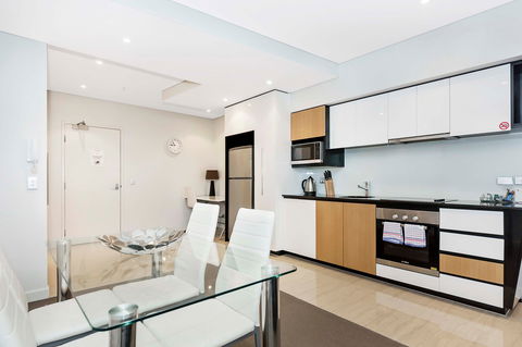 Astra Apartments Perth - Accommodation Adelaide 8