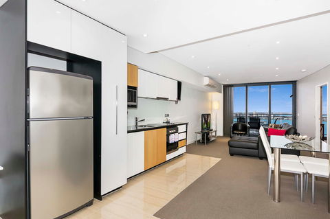 Astra Apartments Perth - Accommodation Adelaide 17