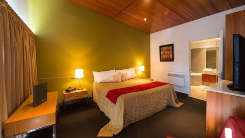 Tall Timbers - Accommodation Adelaide 11
