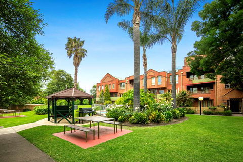 Comfort Apartments Royal Gardens - Accommodation Adelaide 1
