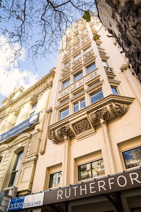 Collins Hotel - Accommodation Adelaide 0