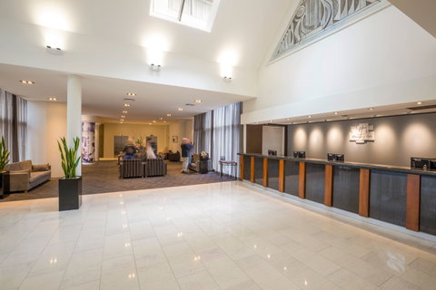 Holiday Inn Potts Point - Accommodation Adelaide 3