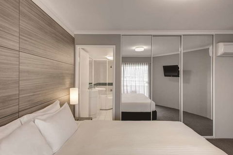 Adina Serviced Apartments James Court - Accommodation Adelaide 10