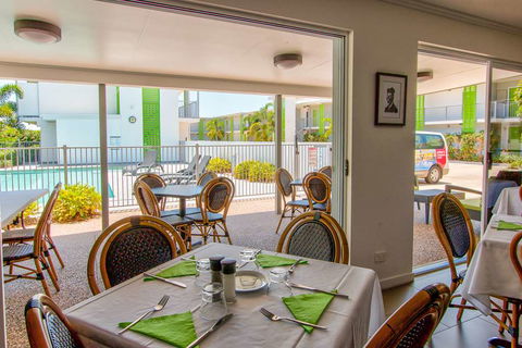 Mackay Oceanside Central Hotel - Accommodation Adelaide 9
