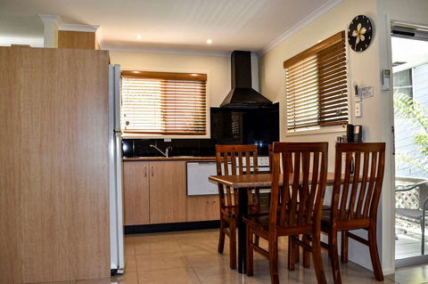 Comfort Resort Blue Pacific - Accommodation Adelaide 6