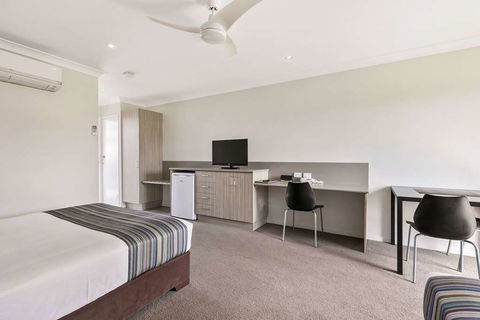 Econo Lodge Beachside - Accommodation Adelaide 12