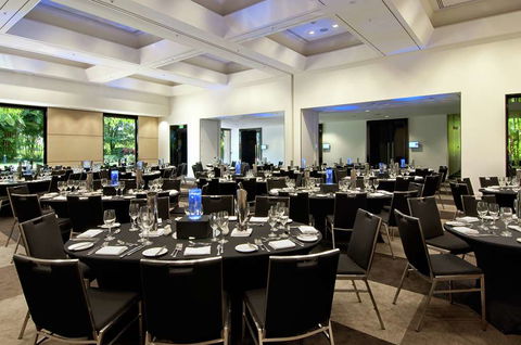 Hilton Cairns - Accommodation Adelaide 10