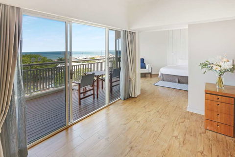 Shangri-La Hotel, The Marina - Accommodation Adelaide 12