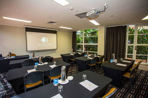 DoubleTree By Hilton Cairns - Accommodation Adelaide 11