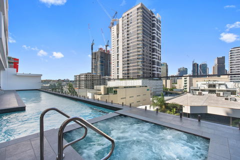 Arise Ivy And Eve - Accommodation Adelaide 1