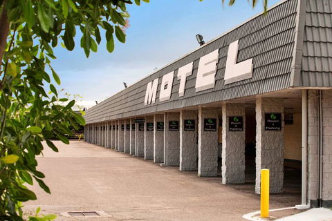 Dalrymple Motel - Accommodation Adelaide 0