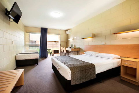 Dalrymple Motel - Accommodation Adelaide 2