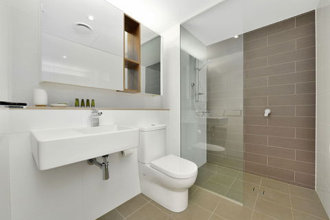 Astra Apartments MacQuarie Park - Accommodation Adelaide 1