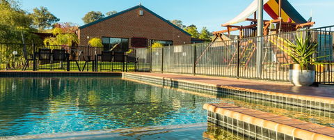 Blazing Stump Motel & Suites - Accommodation Adelaide 1