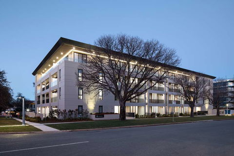 Knightsbridge Canberra - Accommodation Adelaide 0