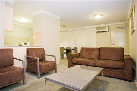 Pinnacle Apartments - Accommodation Adelaide 2