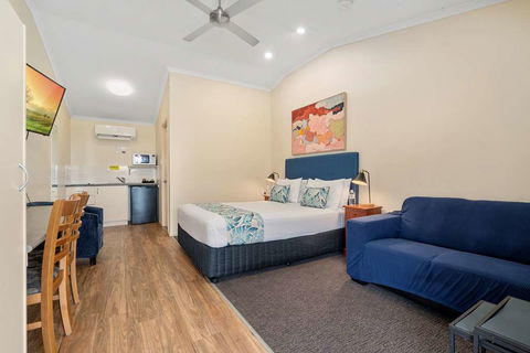 Caboolture Central Motor Inn, SureStay Collection - Accommodation Adelaide 11