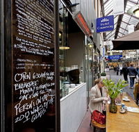 Hotel Causeway - Accommodation Adelaide