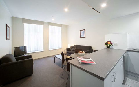 Franklin Central Apartments - Accommodation Adelaide 2