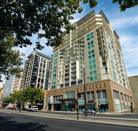 Oaks Embassy - Accommodation Adelaide