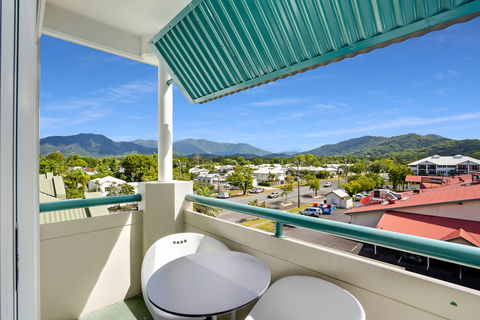 Cairns Sheridan Hotel - Accommodation Adelaide 1