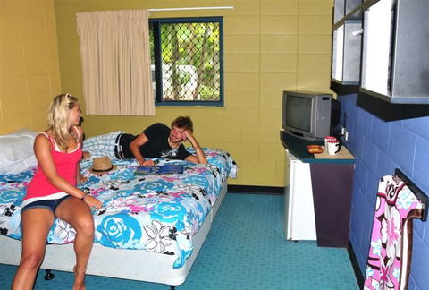 Nomads Cairns Backpackers Resort - Accommodation Adelaide 2