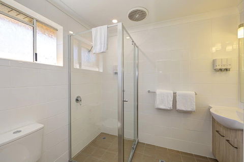 Smart Motels Bert Hinkler - Accommodation Adelaide 2