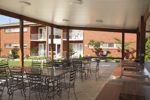 Forrest Hotel & Apartments - Accommodation Adelaide 11