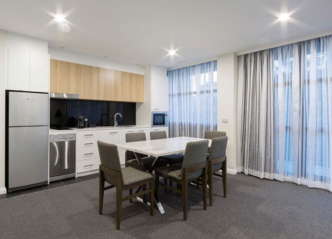 Avenue Hotel Canberra - Accommodation Adelaide 9