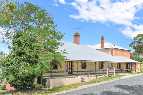 Wellington Courthouse - Accommodation Adelaide 0