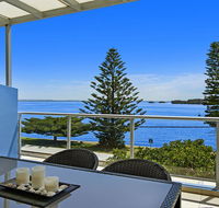 Lakeside Waterfront Apartment 18 The Entrance - Accommodation Adelaide