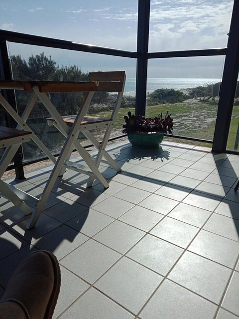Blissful Beachfront Beachouse - Accommodation Adelaide 15