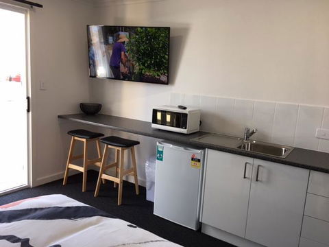 Port Lincoln Shark Apartment 1 - Accommodation Adelaide 11