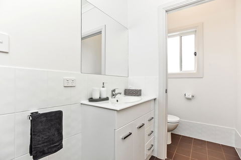 'The Hidden Diamond' - Normanville - Accommodation Adelaide 27