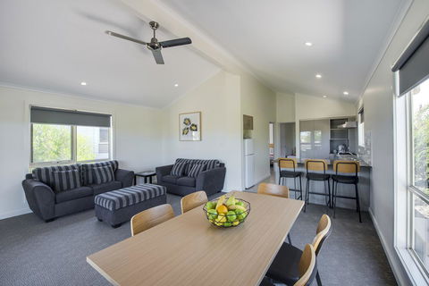 The Retreat West Beach Parks - Accommodation Adelaide 15