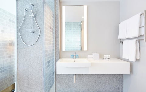 Holiday Inn Express Adelaide City Centre, An IHG Hotel - Accommodation Adelaide 4