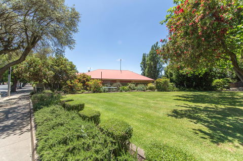 Tanunda\'s Magpie House - Accommodation Adelaide 30