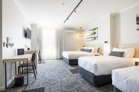 Nightcap At Finsbury Hotel - Accommodation Adelaide 1