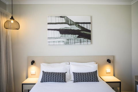 Nightcap At Finsbury Hotel - Accommodation Adelaide 24