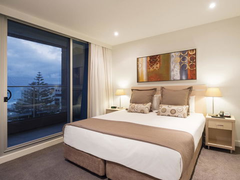 Oaks Glenelg Liberty Suites - Accommodation Adelaide 12