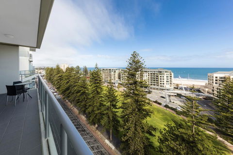 Oaks Glenelg Liberty Suites - Accommodation Adelaide 13