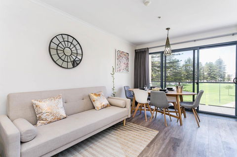 Heart Of Glenelg BnB - Accommodation Adelaide 10