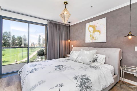 Heart Of Glenelg BnB - Accommodation Adelaide 0