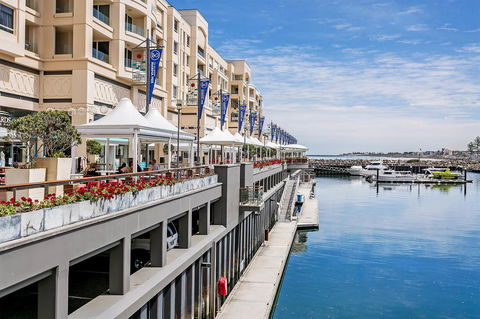 Heart Of Glenelg BnB - Accommodation Adelaide 21