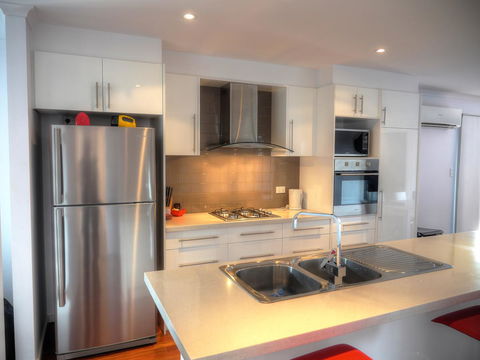 Home On Torrens - Accommodation Adelaide 0