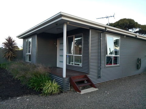 Home On Torrens - Accommodation Adelaide 5