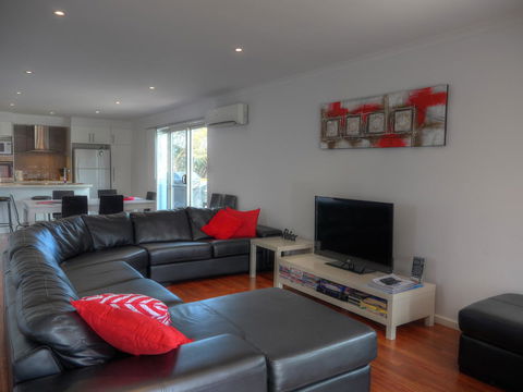 Home On Torrens - Accommodation Adelaide 26